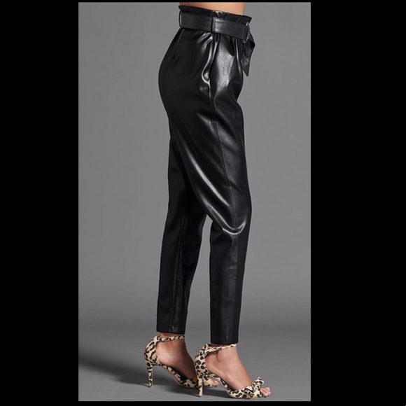 🔥🖤 FAUX LEATHER BELTED PANTS 🖤🔥 - Picture 2 of 4